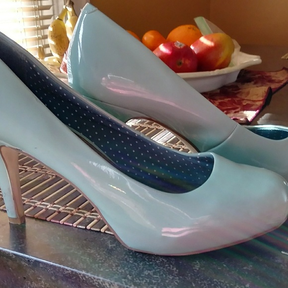 Madden Girl Shoes - Picture 5 of 6